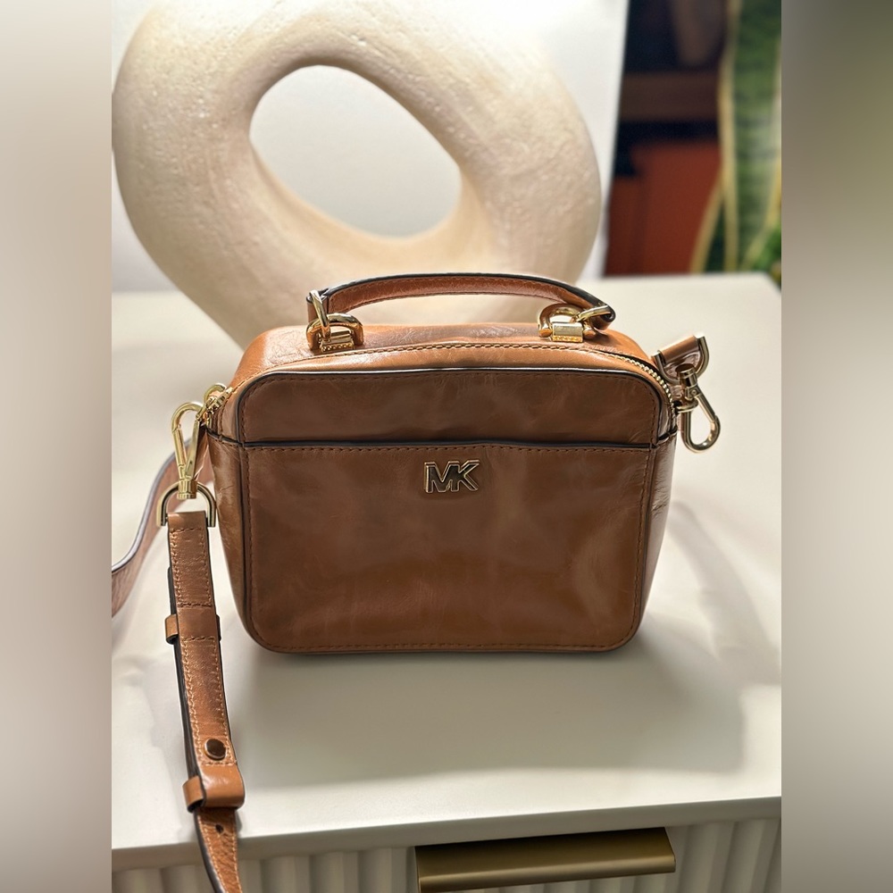 Michael Kors crossbody bag